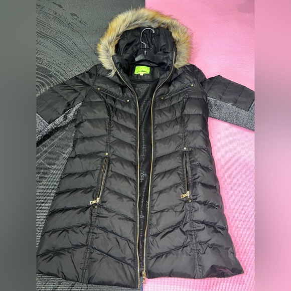 Sam Edelman Hooded Faux Fur Puffer above Knee Length - Picture 6 of 6